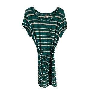 Merona Dress Womens Large Green and White Striped T-shirt Short Sleeved